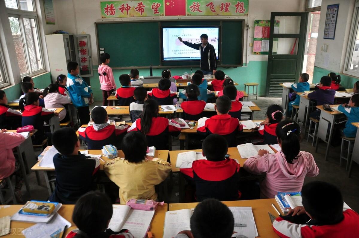 2025年资料免费大全优势优势,迈向未来，探索资料免费大全在2025年的优势优势